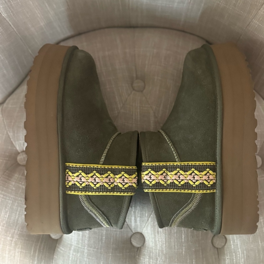 Ugg Classic Ultra Mini Braid Platform - Picture 4 of 8